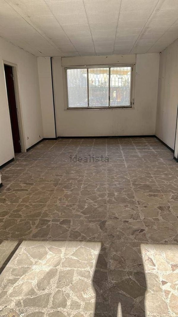 locale commerciale in vendita a Lentini