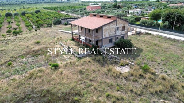 casa indipendente in vendita a Melilli