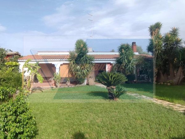 casa indipendente in vendita a Melilli in zona Città Giardino