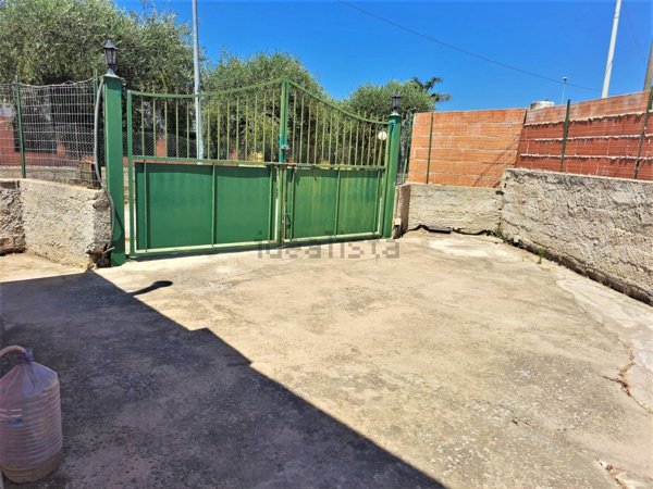 casa indipendente in vendita a Melilli in zona Villasmundo