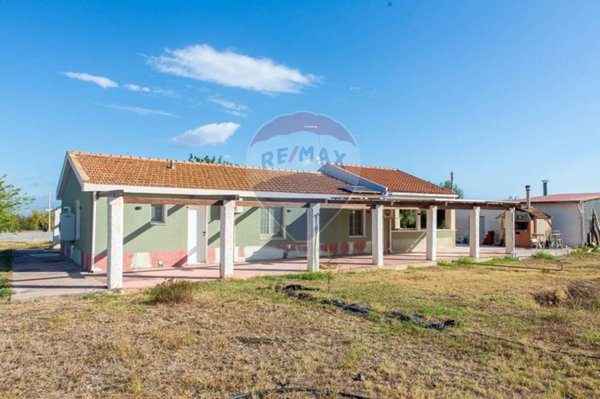 casa indipendente in vendita a Melilli