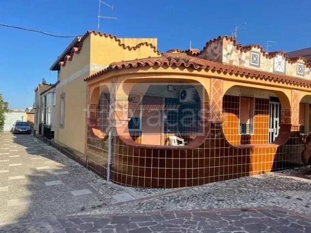 casa indipendente in vendita a Melilli in zona Città Giardino