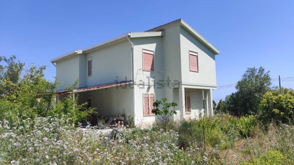 casa indipendente in vendita a Melilli