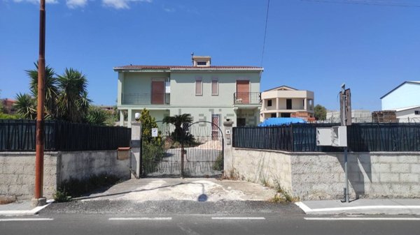 casa indipendente in vendita a Melilli