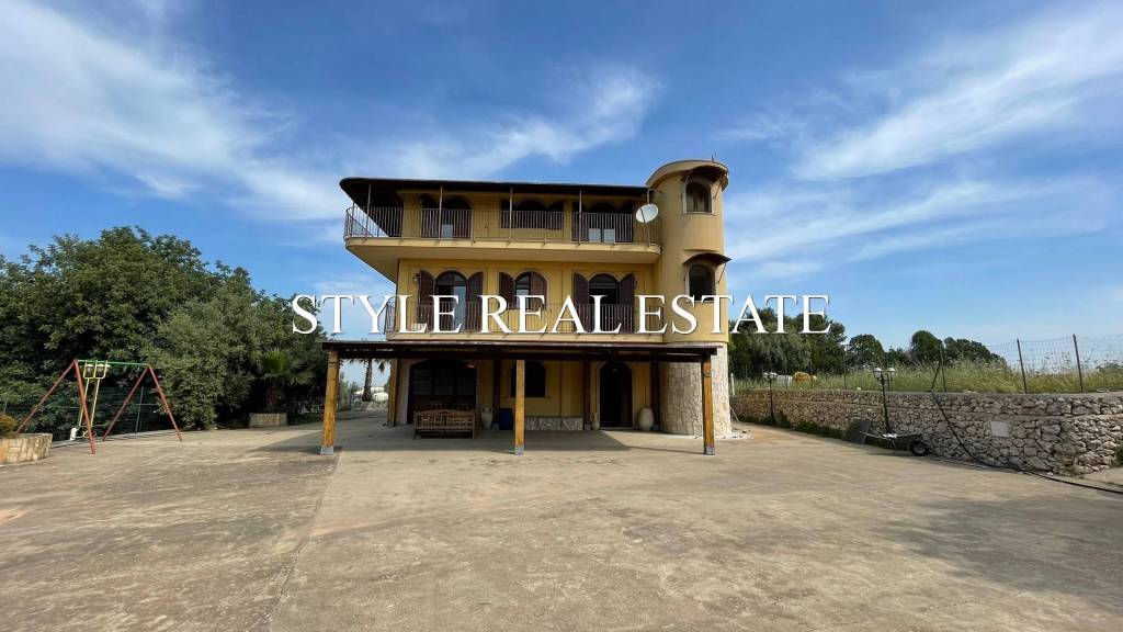 casa indipendente in vendita a Melilli