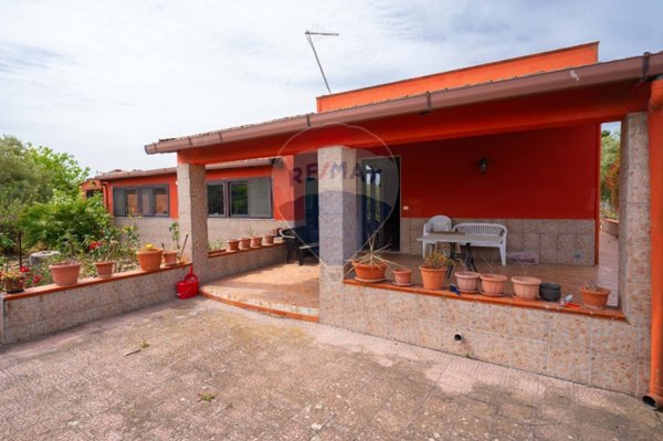casa indipendente in vendita a Melilli in zona Villasmundo