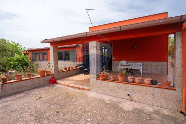 casa indipendente in vendita a Melilli in zona Villasmundo