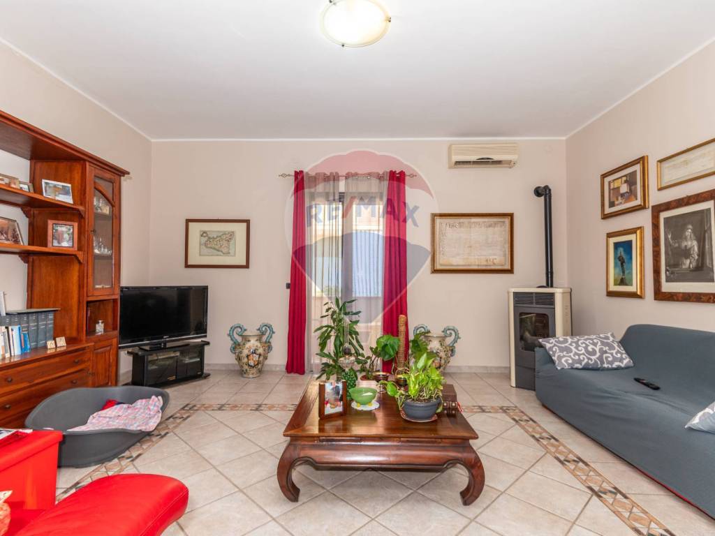 casa indipendente in vendita a Melilli in zona Città Giardino
