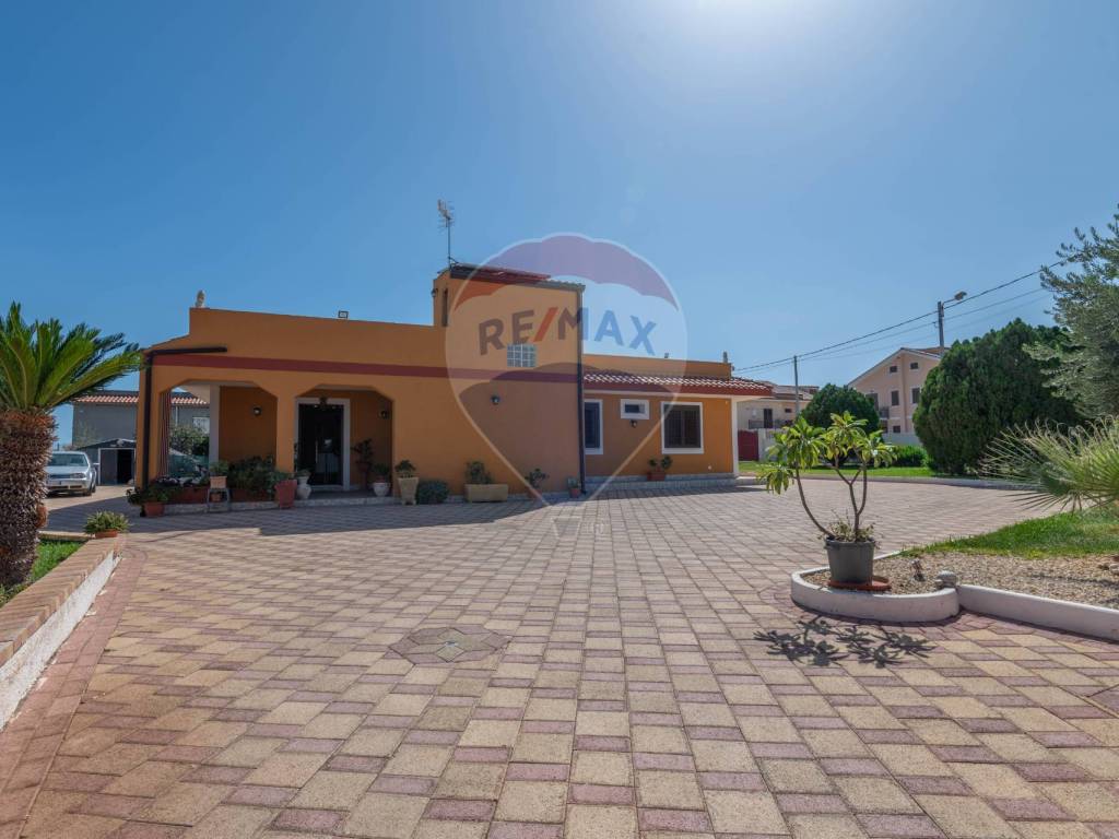casa indipendente in vendita a Melilli in zona Città Giardino