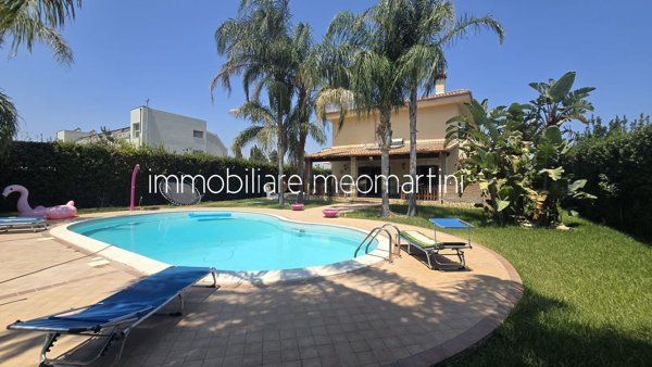 casa indipendente in vendita a Melilli in zona Città Giardino