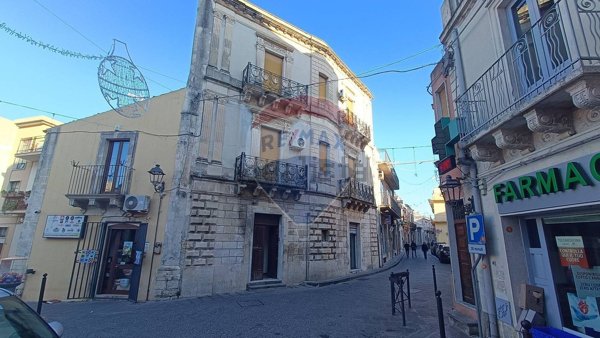 casa indipendente in vendita a Melilli