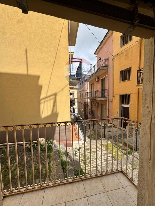 casa indipendente in vendita a Melilli
