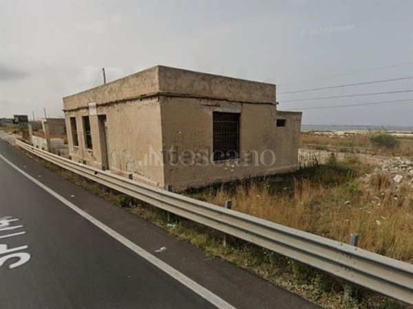 locale commerciale in vendita a Melilli in zona Marina di Melilli