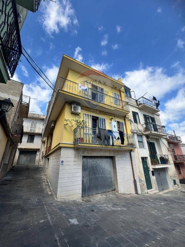 casa indipendente in vendita a Melilli