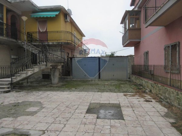 locale di sgombero in vendita a Melilli in zona Villasmundo
