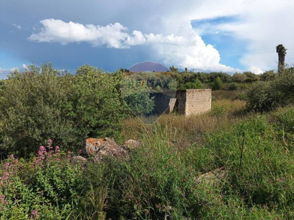 rudere in vendita a Melilli in zona Villasmundo