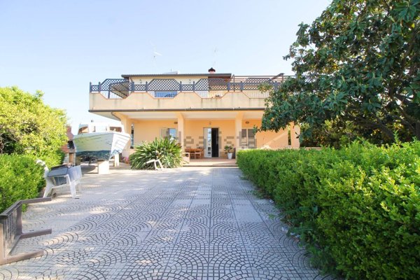 casa indipendente in vendita a Melilli in zona Città Giardino