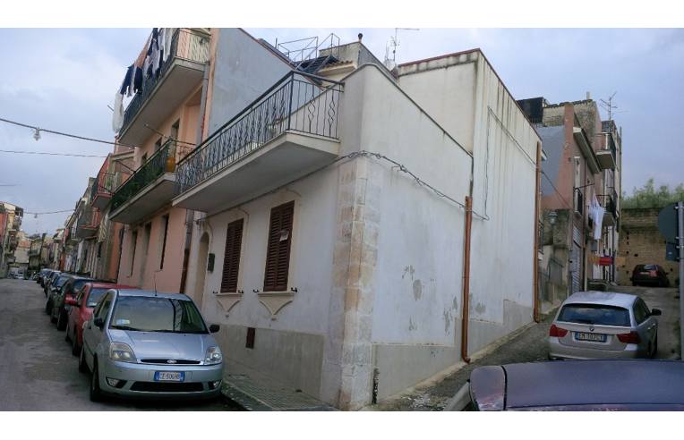 casa indipendente in vendita a Melilli