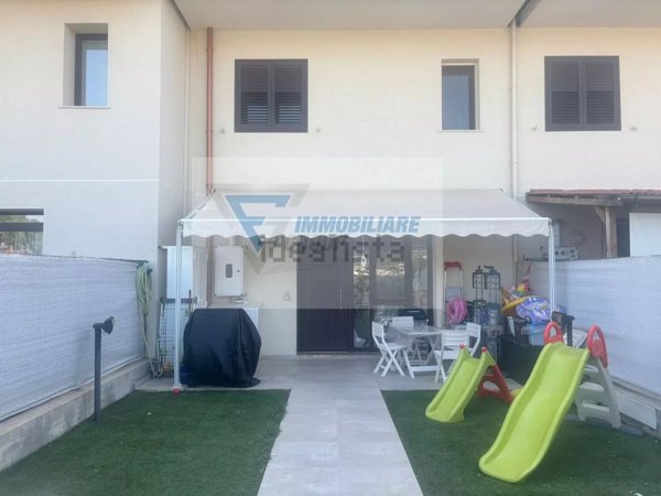 appartamento in vendita a Melilli in zona Città Giardino