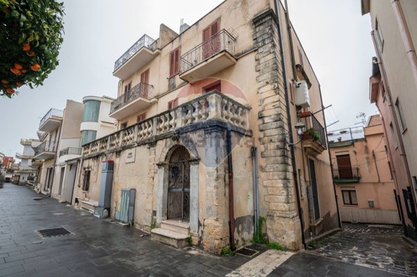 casa indipendente in vendita a Melilli