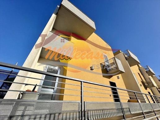 appartamento in vendita a Melilli in zona Città Giardino