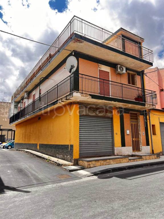 casa indipendente in vendita a Melilli in zona Villasmundo
