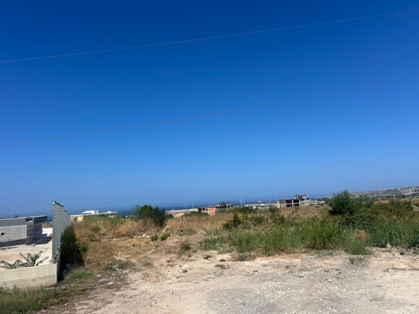 pentavano in vendita a Melilli in zona Città Giardino