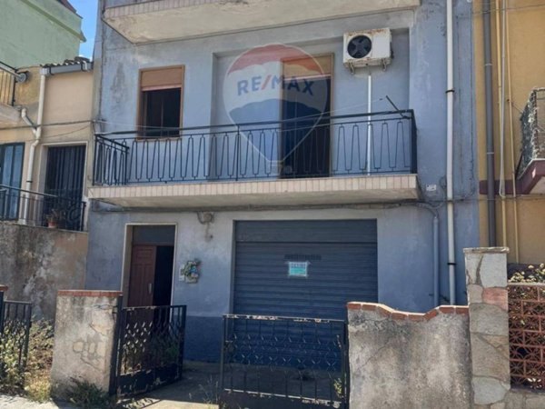 casa indipendente in vendita a Melilli