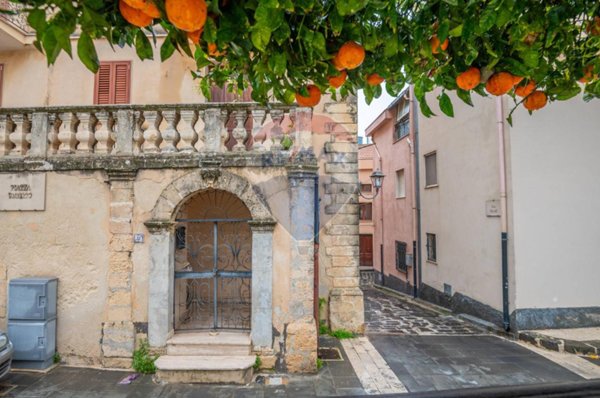 casa indipendente in vendita a Melilli