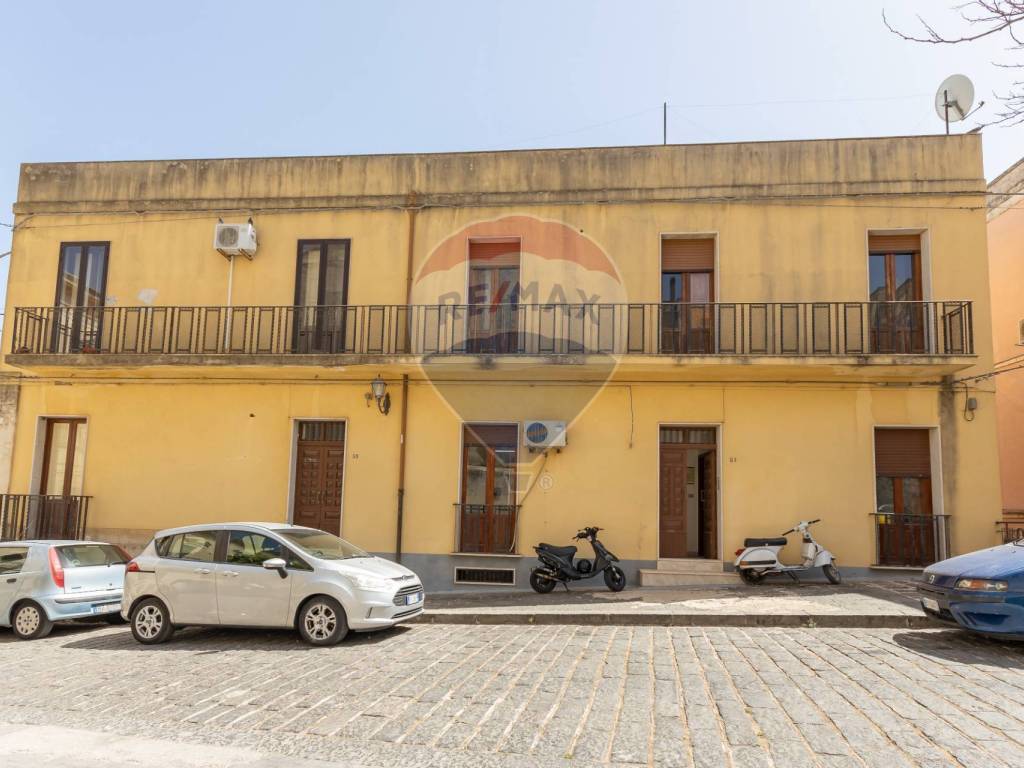 casa indipendente in vendita a Melilli