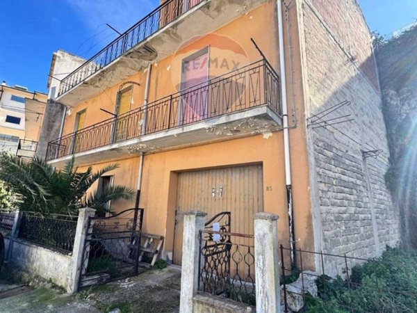 casa indipendente in vendita a Melilli