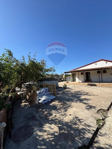 casa indipendente in vendita a Melilli in zona Villasmundo