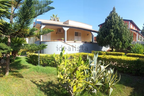 casa indipendente in vendita a Melilli in zona Città Giardino