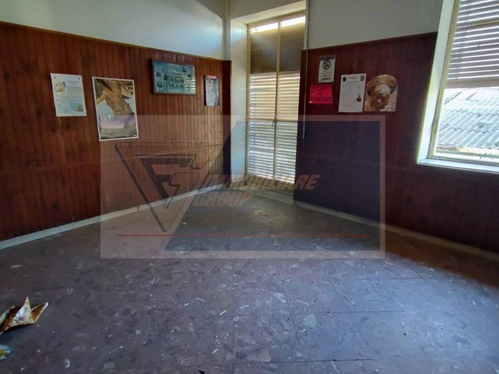 negozio in vendita a Melilli