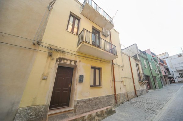 casa indipendente in vendita a Melilli