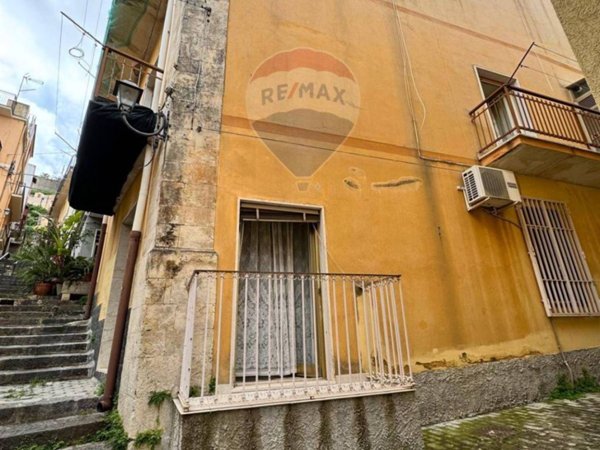 casa indipendente in vendita a Melilli