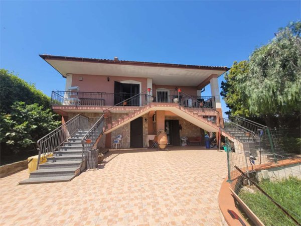 casa indipendente in vendita a Melilli in zona Città Giardino