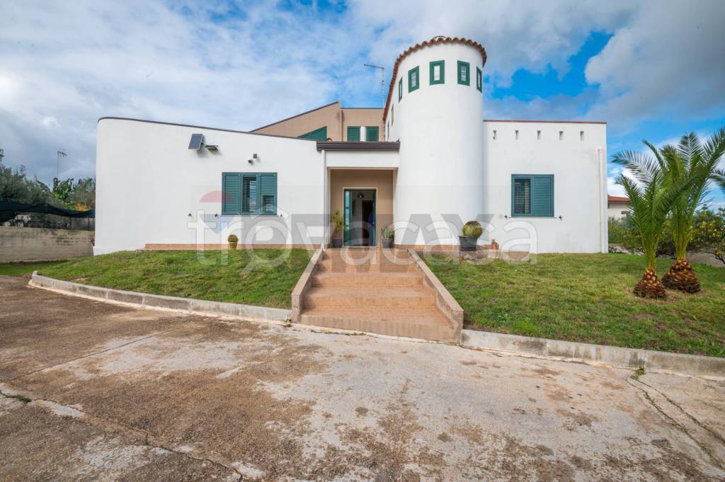 casa indipendente in vendita a Melilli in zona Città Giardino