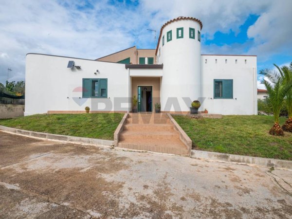 casa indipendente in vendita a Melilli in zona Città Giardino