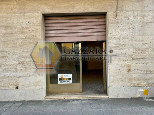 ufficio in vendita a Melilli