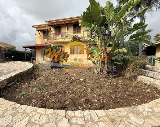 casa indipendente in vendita a Melilli in zona Città Giardino