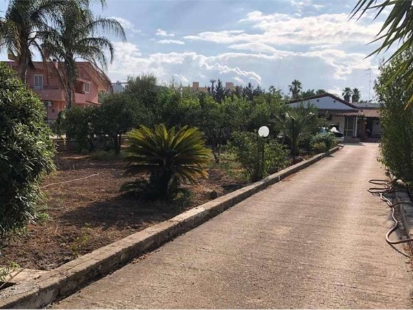 casa indipendente in vendita a Melilli in zona Villasmundo