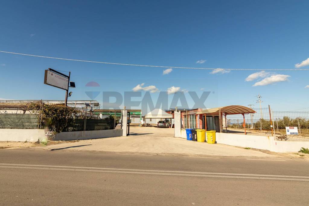 negozio in vendita a Melilli