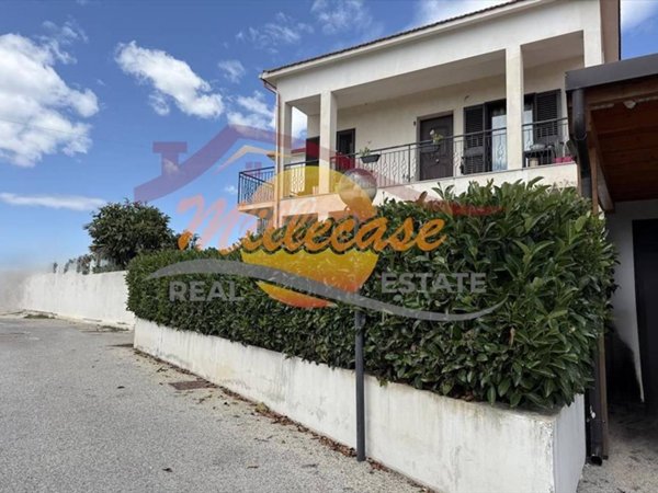 appartamento in vendita a Melilli in zona Città Giardino