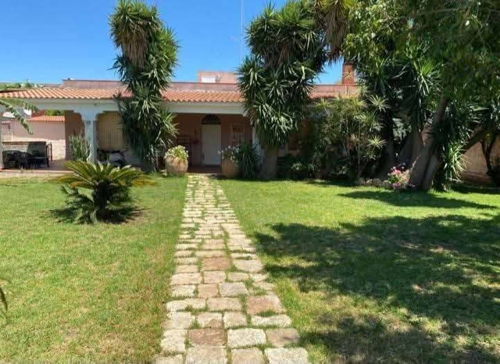 casa indipendente in vendita a Melilli in zona Città Giardino