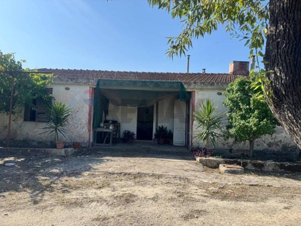 casa indipendente in vendita a Melilli in zona Villasmundo
