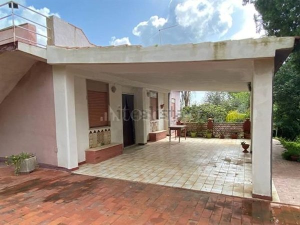 casa indipendente in vendita a Melilli