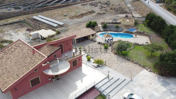casa indipendente in vendita a Melilli in zona Villasmundo