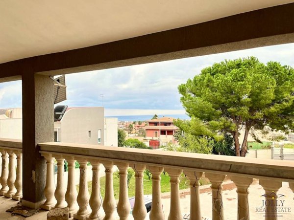 casa indipendente in vendita a Melilli in zona Città Giardino