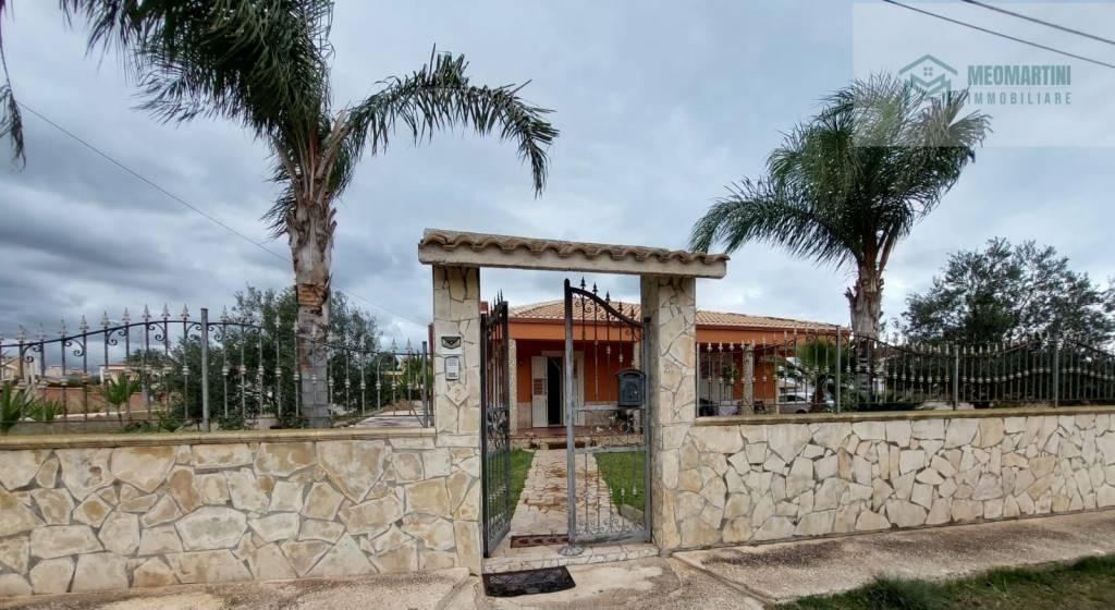 casa indipendente in vendita a Melilli in zona Città Giardino